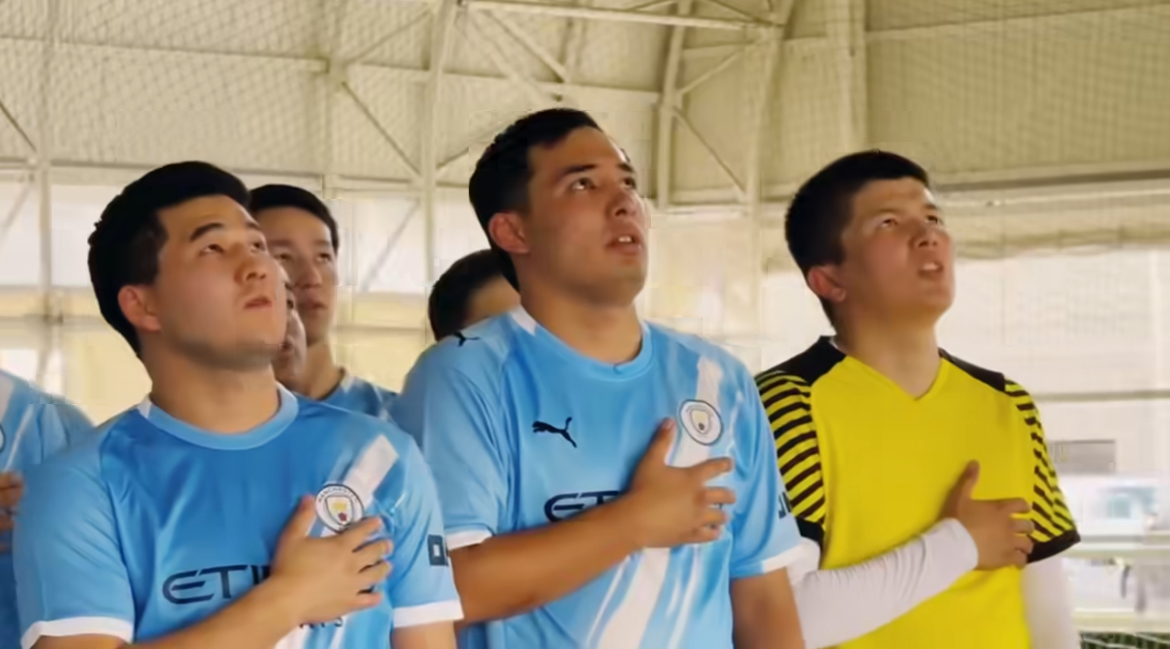 Ерлердің гей порно видеоларын көрсетіңіз