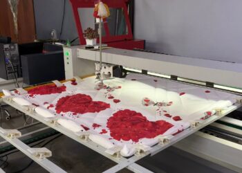 СОЗАҚТА ӨҢДЕУШІ ӨНЕРКӘСІП ӨРКЕНДЕП КЕЛЕДІ: ШАҒЫН ӨНДІРІСТЕРДІҢ ӘЛЕУЕТІ АРТУДА