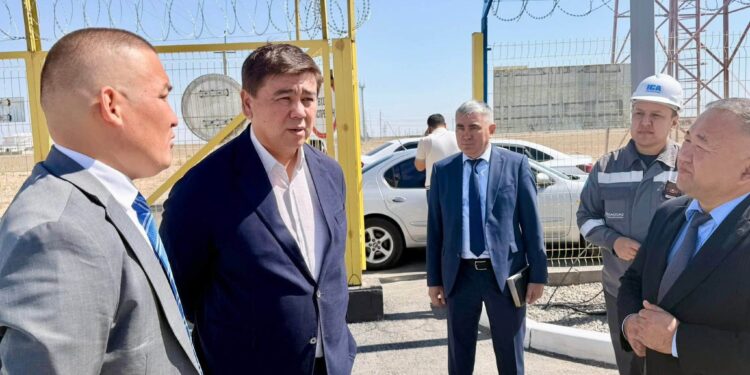 СОЗАҚ: ӘЛЕУМЕТТІК ЖӘНЕ ИНФРАҚҰРЫЛЫМДЫҚ ЖОБАЛАРДЫҢ БАРЫСЫ ТАЛҚЫЛАНДЫ